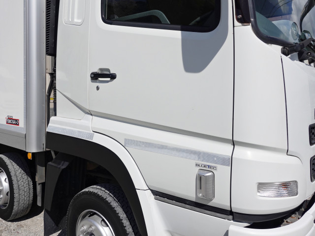 三菱ふそう スーパーグレート 大型 冷蔵冷凍バン QPG-FS64VZ(103724) 7枚目