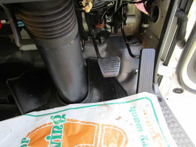 いすゞ エルフ 小型 バン TRG-NMR85AN(103723) 28枚目