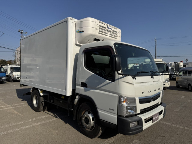 三菱ふそう キャンター 小型 冷蔵冷凍バン 2PG-FEB90(103727) 2枚目