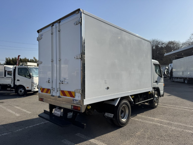 三菱ふそう キャンター 小型 冷蔵冷凍バン 2PG-FEB90(103727) 3枚目