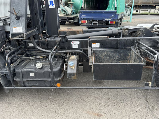 三菱ふそう ファイター 中型 コンテナ専用車 TKG-FK71F(103726) 15枚目