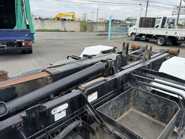 三菱ふそう ファイター 中型 コンテナ専用車 TKG-FK71F(103726) 18枚目