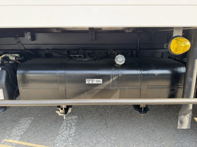 三菱ふそう キャンター 小型 冷蔵冷凍バン 2PG-FEB90(103727) 25枚目