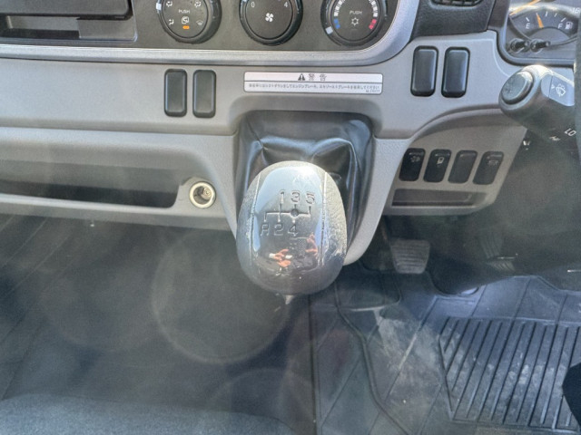 三菱ふそう キャンター 小型 冷蔵冷凍バン 2PG-FEB90(103727) 29枚目