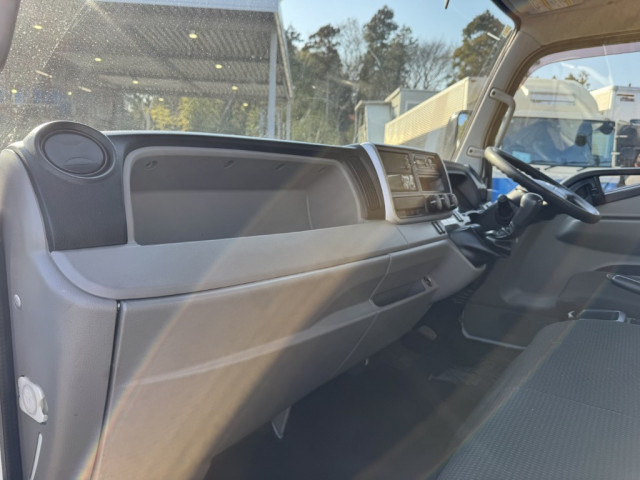 三菱ふそう キャンター 小型 冷蔵冷凍バン 2PG-FEB90(103727) 33枚目