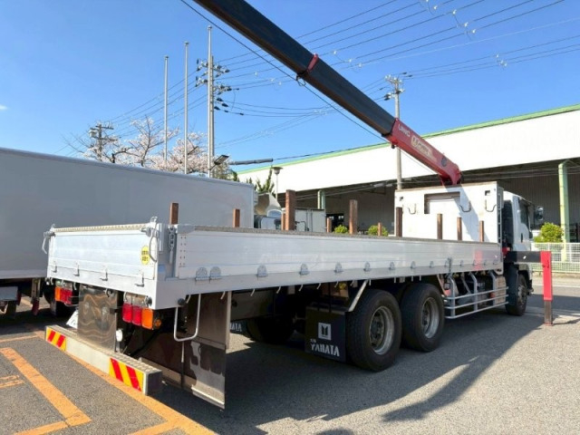 いすゞ ギガ 大型 平ボディ（クレーン付） QKG-CYZ77BM(103730) 7枚目