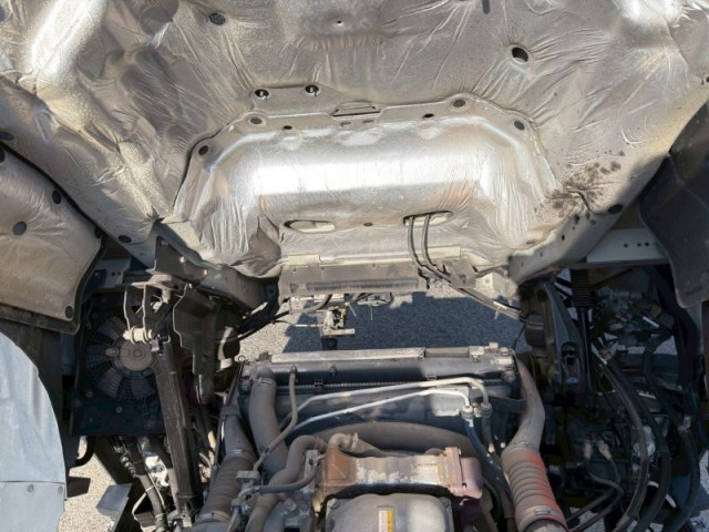 いすゞ ギガ 大型 平ボディ（クレーン付） QKG-CYZ77BM(103730) 27枚目