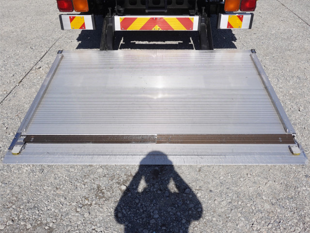 いすゞ フォワード 中型 ウィング TKG-FRR90S2(103733) 18枚目