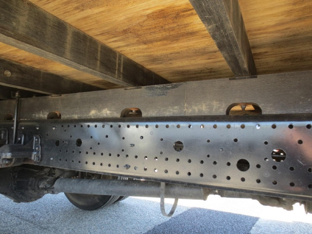 いすゞ フォワード 中型 平ボディ（クレーン付） TKG-FRR90S1(103734) 13枚目