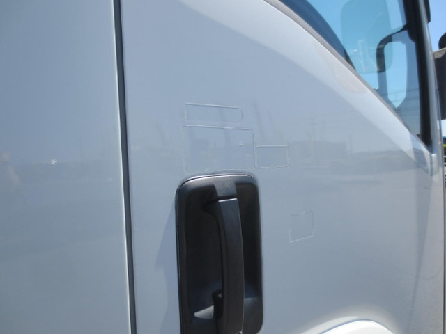 いすゞ フォワード 中型 平ボディ（クレーン付） TKG-FRR90S1(103734) 18枚目