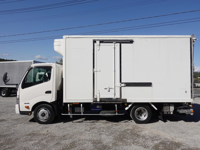 Hino dutro Small Freezer box_body TKG-XZU710M(103740) 9枚目