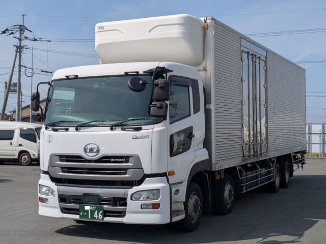 UDトラックス（日産） クオン 大型 冷蔵冷凍バン QKG-CG5ZA(103742) 1枚目