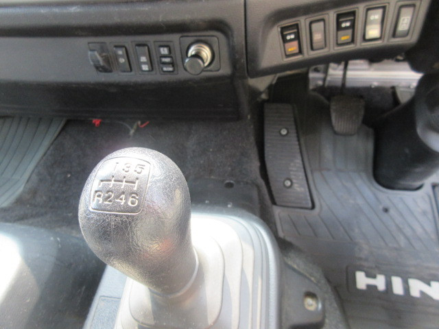 日野 レンジャー 中型 平ボディ TKG-FD7JLAG(103741) 21枚目