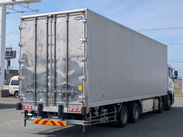 UDトラックス（日産） クオン 大型 冷蔵冷凍バン QKG-CG5ZA(103742) 5枚目