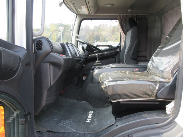 日野 レンジャー 中型 平ボディ TKG-FD7JLAG(103741) 24枚目