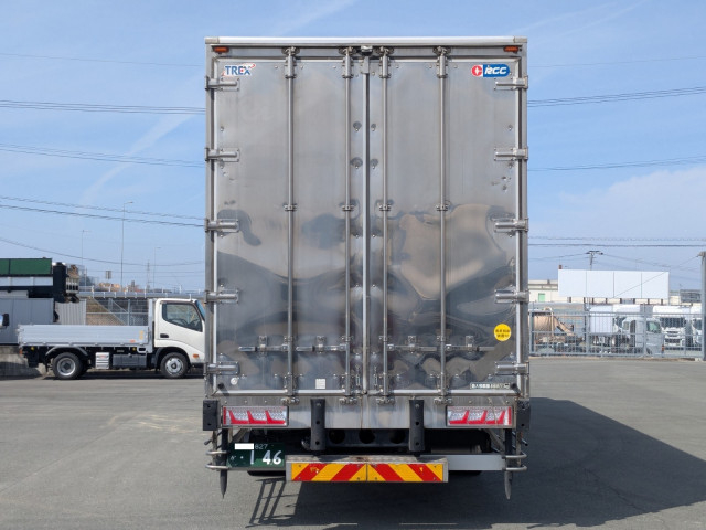 UDトラックス（日産） クオン 大型 冷蔵冷凍バン QKG-CG5ZA(103742) 8枚目