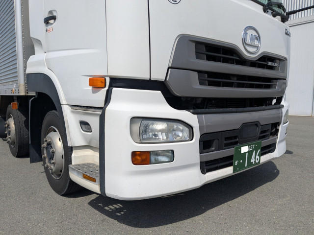 UDトラックス（日産） クオン 大型 冷蔵冷凍バン QKG-CG5ZA(103742) 46枚目