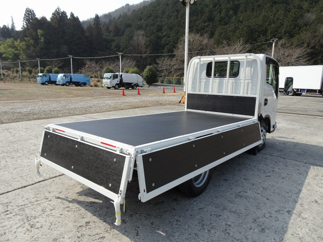 Isuzu elf Small Flat body 2TG-NJR88AF(103745) 2枚目