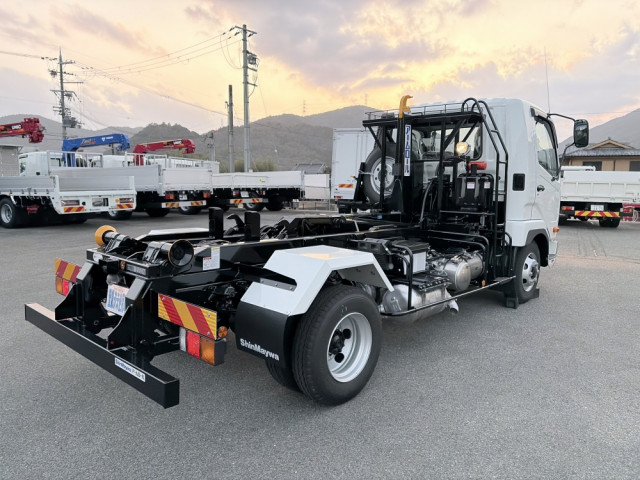 三菱ふそう ファイター 中型 コンテナ専用車 2KG-FK72F(103746) 2枚目