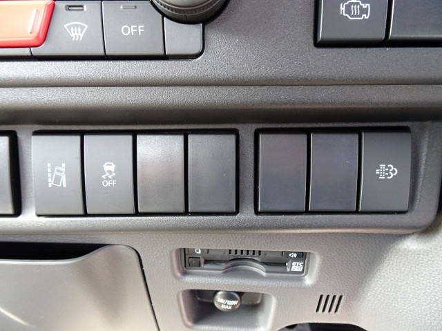 Isuzu elf Small Flat body 2TG-NJR88AF(103745) 37枚目