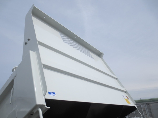 三菱ふそう キャンター 小型 土砂ダンプ 2RG-FBA60(103748) 11枚目