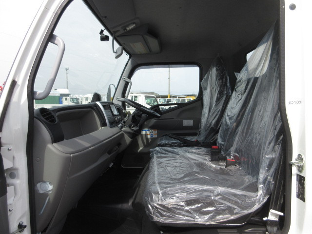 三菱ふそう キャンター 小型 平ボディ（クレーン付） 2PG-FEB80(103751) 24枚目