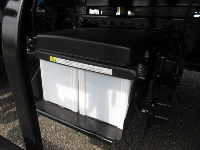 三菱ふそう キャンター 小型 平ボディ（クレーン付） 2PG-FEB80(103751) 47枚目