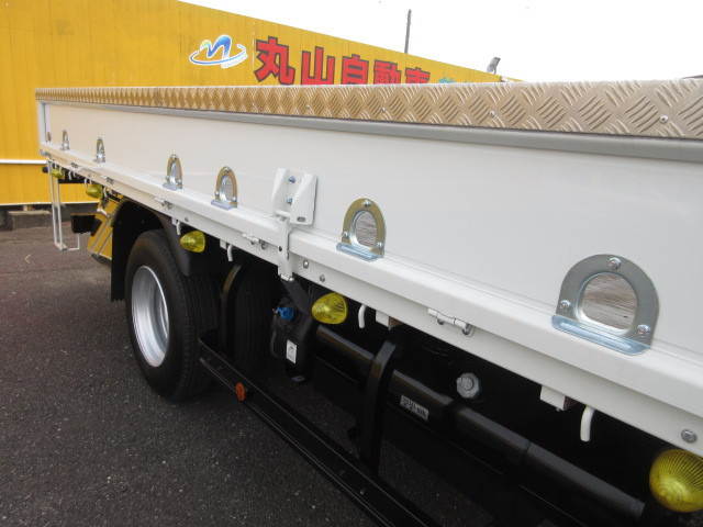 三菱ふそう キャンター 小型 平ボディ（クレーン付） 2PG-FEB80(103751) 48枚目