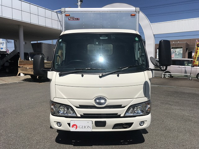 日野 デュトロ 小型 バン 2RG-XZU605M(103756) 2枚目
