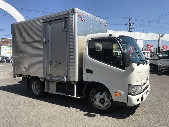日野 デュトロ 小型 バン 2RG-XZU605M(103756) 3枚目