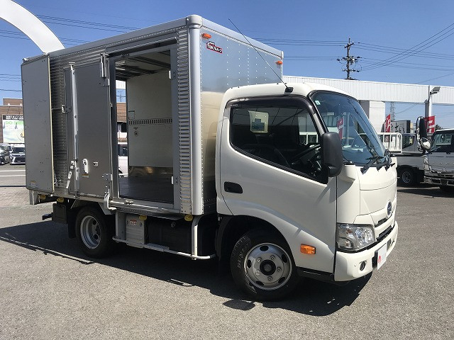 日野 デュトロ 小型 バン 2RG-XZU605M(103756) 10枚目