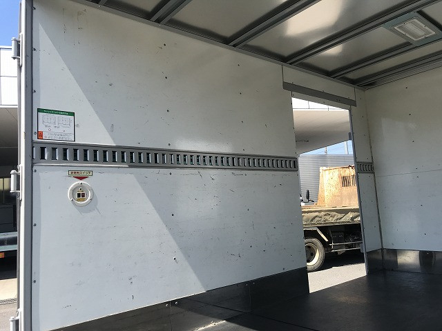 日野 デュトロ 小型 バン 2RG-XZU605M(103756) 19枚目