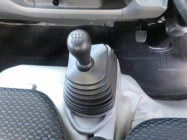 日野 デュトロ 小型 バン 2RG-XZU605M(103756) 29枚目