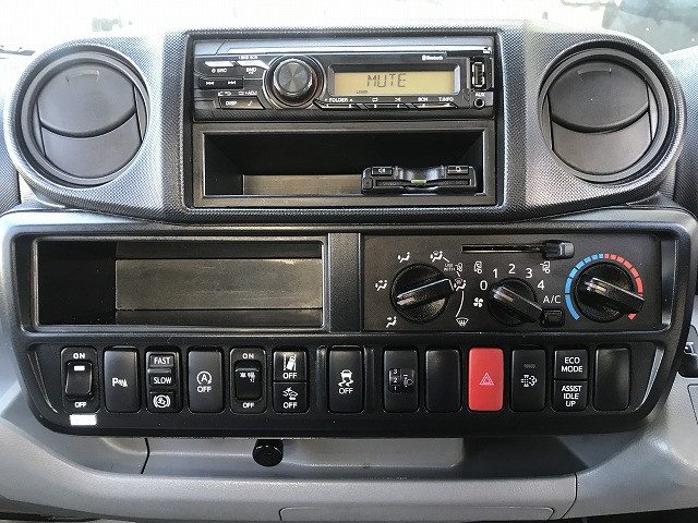 日野 デュトロ 小型 バン 2RG-XZU605M(103756) 30枚目