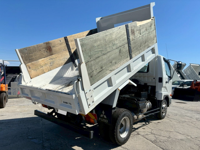 三菱ふそう ファイター 中型 土砂ダンプ 2KG-FK72F(103760) 9枚目