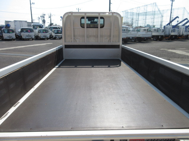 日野 デュトロ 小型 平ボディ 2RG-XZC605M(103761) 9枚目