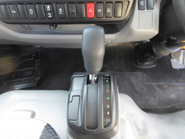 日野 デュトロ 小型 平ボディ 2RG-XZC605M(103761) 18枚目