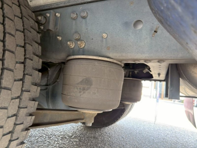 いすゞ フォワード 増トン 冷蔵冷凍バン 2RG-FSR90T2(103764) 12枚目