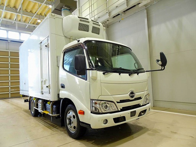 Hino dutro Small Freezer box_body 2RG-XZC645M(103765) 2枚目