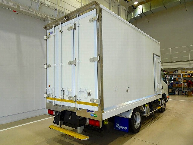 Hino dutro Small Freezer box_body 2RG-XZC645M(103765) 3枚目