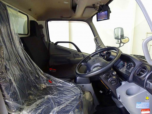 Hino dutro Small Freezer box_body 2RG-XZC645M(103765) 6枚目