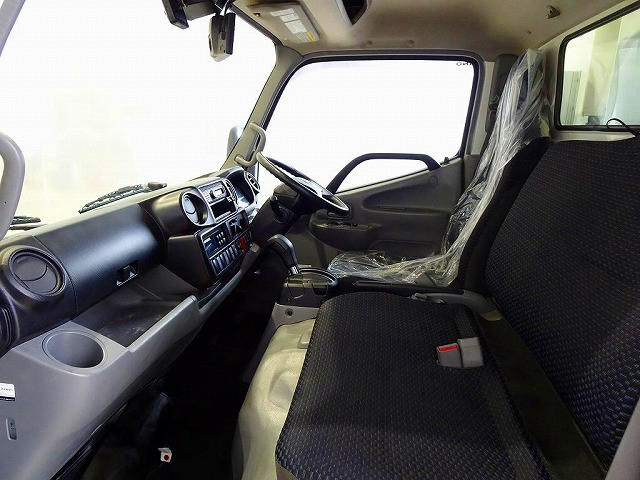 Hino dutro Small Freezer box_body 2RG-XZC645M(103765) 8枚目