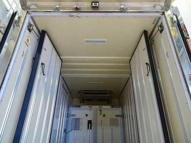 Hino dutro Small Freezer box_body 2RG-XZC645M(103765) 24枚目