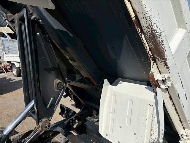 いすゞ エルフ 小型 土砂ダンプ 2RG-NJR88AD(103766) 16枚目