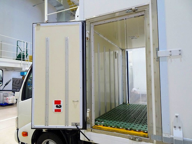 Hino dutro Small Freezer box_body 2RG-XZC645M(103765) 36枚目