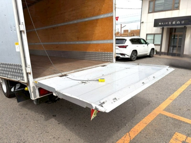 いすゞ フォワード 中型 バン 2RG-FRR90S2(103771) 5枚目