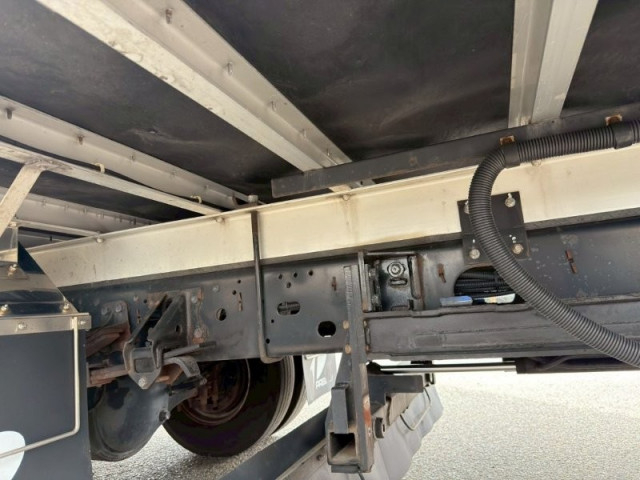 いすゞ フォワード 中型 バン 2RG-FRR90S2(103771) 14枚目