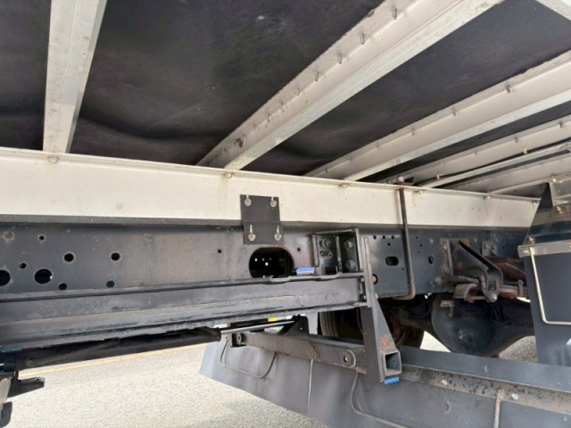 いすゞ フォワード 中型 バン 2RG-FRR90S2(103771) 15枚目