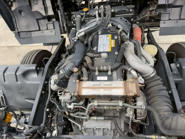 いすゞ フォワード 中型 バン 2RG-FRR90S2(103771) 19枚目