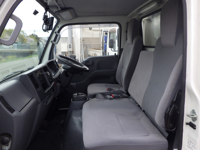 いすゞ エルフ 小型 冷蔵冷凍バン TPG-NHR85AN(103777) 8枚目